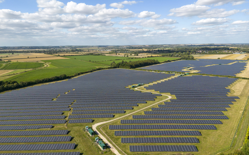 A solar farm in Melbourn.jpg