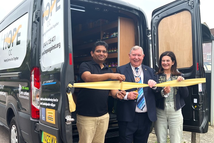 Ribbon cutting for the new electric mobile food hub