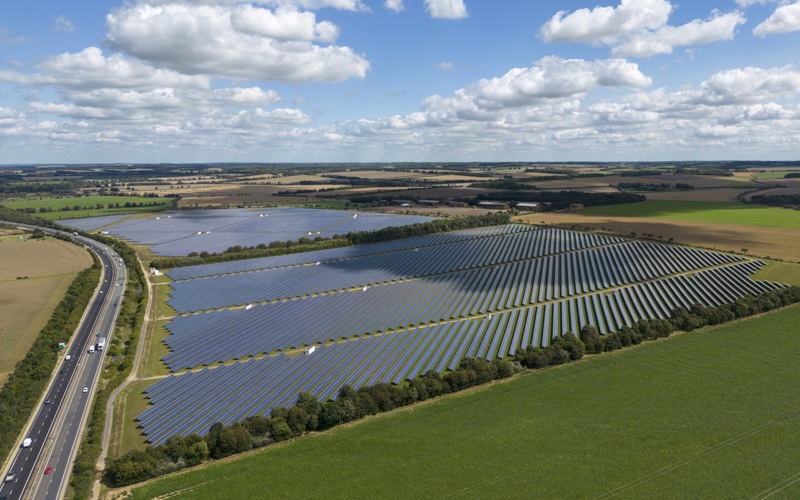 Solar panels at Six Mile bottom.jpg